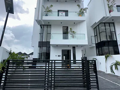 *self Serviced 5 Bedroom Detached Duplex with BQ* — Lekki, Lagos
