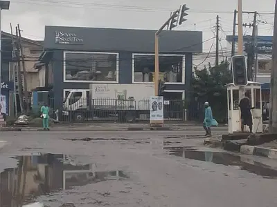 Massive Detached Duplex for Commercial Use — Ikoyi, Lagos