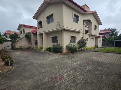 4 Bedroom Semi-Detached House with BQ — Victoria Island (VI), Lagos