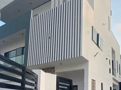 Spacious 4 Bedroom Fully Detached Duplex + BQ Cinema, Box Room Etc — Lekki, Lagos