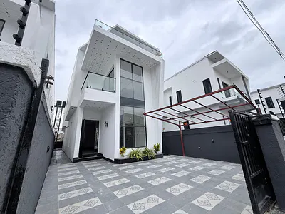 5 Bedroom Detached Duplex with Pool — Ajah, Lagos