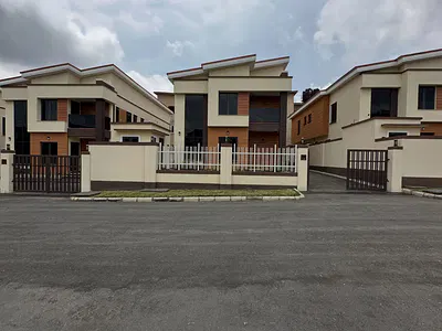 Pristine 4 Bedroom Detached Duplex with Boys Quarters — Life Camp, Abuja