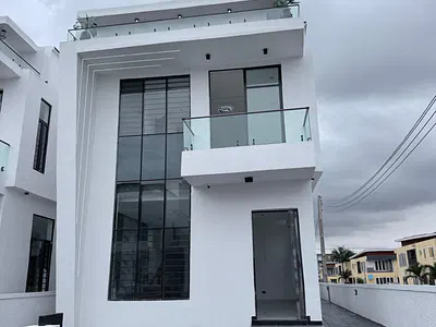 5 Bedroom Detached Duplex with Pool — Ajah, Lagos