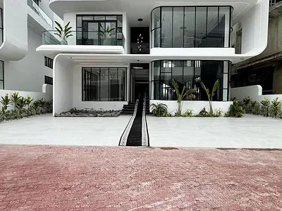 5 Bedroom Detached Duplex — Osapa, Lekki, Lagos