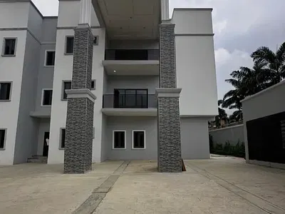 New 3 Bedroom Apartment + BQ — Ibrahim Street Guzape Abuja, Guzape District, Abuja