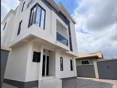 5 Bedroom Detached Duplex with BQ — GRA Phase 2, Magodo, Lagos