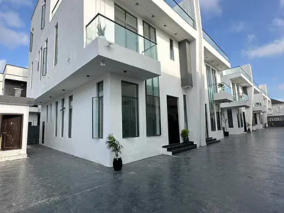 5 Bedroom Semi-Detached Duplex — Lekki, Lagos