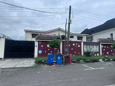 5 Bedrooms Detached Duplex — Magodo, Lagos