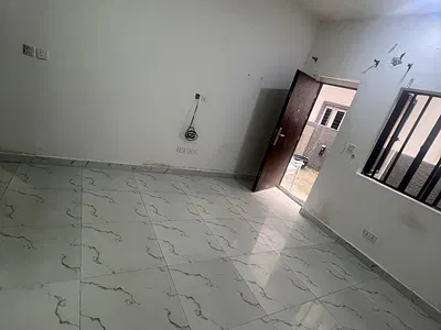 Room Self Contain — Oral Estate, Lekki Phase 2, Lekki, Lagos