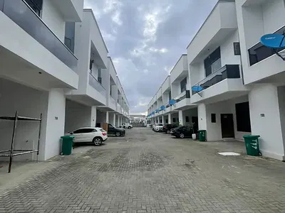 Luxury Spacious 4 Bedroom Terraced Duplex with Excellent Facility — Ajah, Lagos