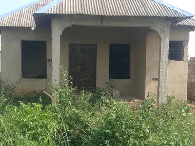 2 Bedroom Flat — Mile 12 Road, Ikorodu, Lagos