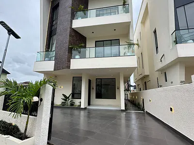 5 Bedroom Detached Duplex with Cinema and Pool — Lekki, Lagos