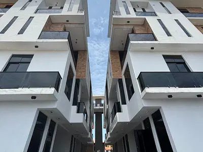 Newly Built 2 Bedroom Apartment with Elevator, Perfect for Airbnb — Lekki, Lagos