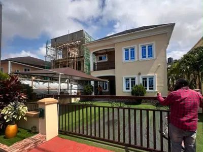 Newly Renovated 5 Bedroom Detached House with a Room and Parlor BQ — Victory Park Estate, Osapa London, Lekki, Lagos