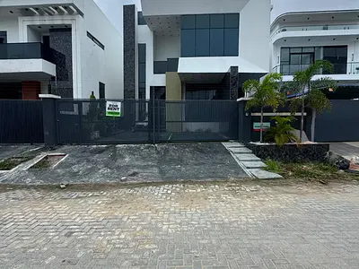 4 Bedroom Detached Duplex — Lekki, Lagos