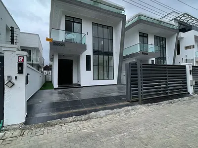 Excellently Finished 5 Bedroom Detached Home with BQ & Pool — Chevron Tollgate, Lekki, Lagos