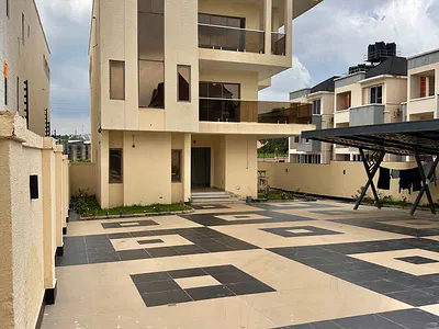 5 Bedroom Detached Duplex with Pool — Guzape District, Abuja