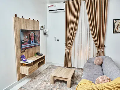 Lotus Suite 1 Bedroom Apartment with Swimming Pool and Gym — Suncity Estate, Galadimawa, Abuja