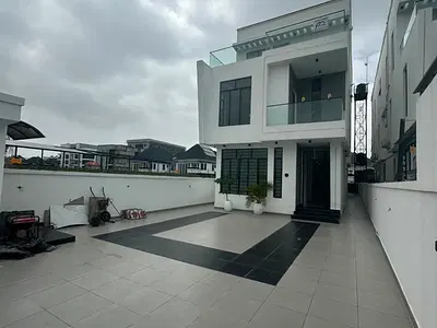Nice 5-Bedroom Fully Detached Deplex — Ibeju Lekki, Lagos
