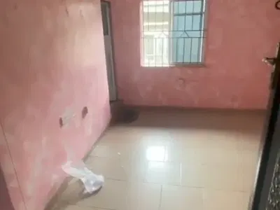 A Decent Lovely Room Self Contain — Off Market Street, Shomolu, Lagos