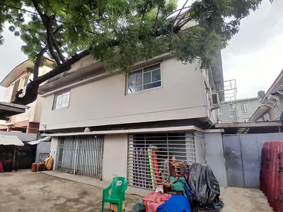 5 Bedroom Detached House — Yaba, Lagos
