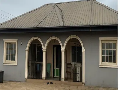 4 Bedroom Detached Bungalow — Dipo Akindele Street, Egan Road, Ado-Odo/Ota, Ogun