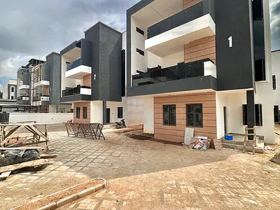 5 Bedroom Semi-Detached Duplex — Guzape Abuja, Guzape District, Abuja