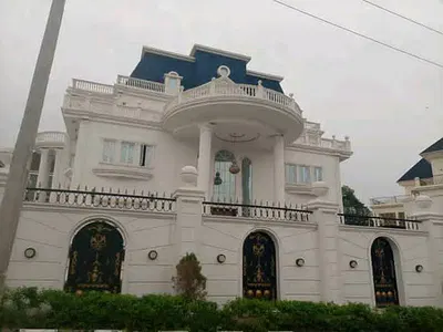 Luxurious 9 Bedroom Duplex — Guzape District, Abuja