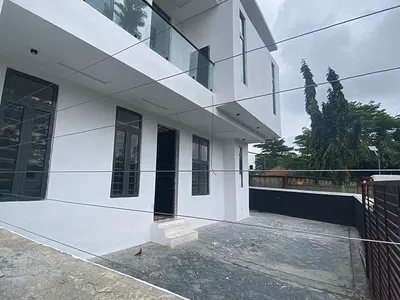 Luxury and Spacious Alone in a Compound 3 Bedroom Duplex — Ajah, Lagos