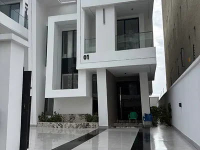 5-Bedroom Fully Detached Luxury Home — Lekki, Lagos