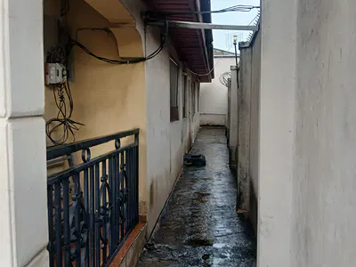 4 Bedroom Ground Floor Flat — Phase 4 Super Medium, L S D P C Housing Estate, Ogba, Ikeja, Lagos