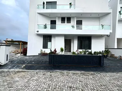 5- Bedroom Detached Duplex with S/Pool, Cinema, Gym & BQ — Lekki, Lagos