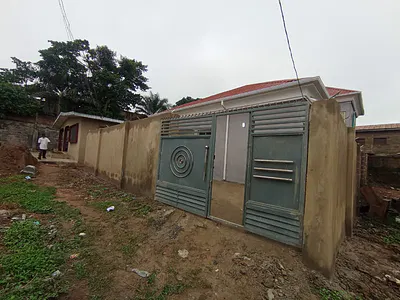 2-Bedroom Flat with Fitted Kitchen and Pantry — Barika Junction, Opposite Ui 2nd Gate, Agbowo, Ibadan, Oyo