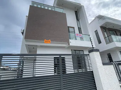 5 Bedroom Fully Detached Duplex — Lekki, Lagos
