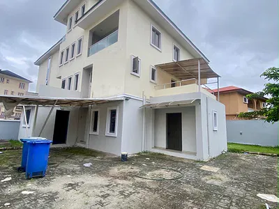 4 Bedroom Semi-Detached Duplex — Ikoyi, Lagos