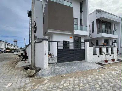 5 Bedroom Detached Duplex — Lekki, Lagos