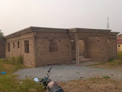 5 Bedrooms Bungalow — Sabo, Ojoo, Ibadan, Oyo