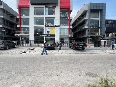 Commercial Space (Office & Shop) — Lekki Phase 1, Lekki, Lagos