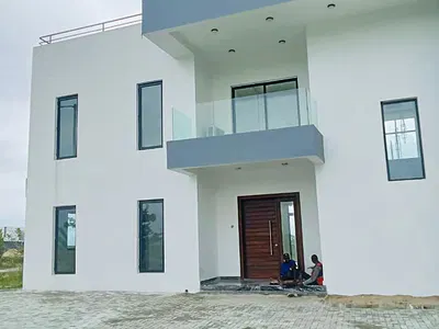 Brand New Beach View 6 Bedroom Detached Duplex + Gym + Rooftop Terrace — Lekki, Lagos