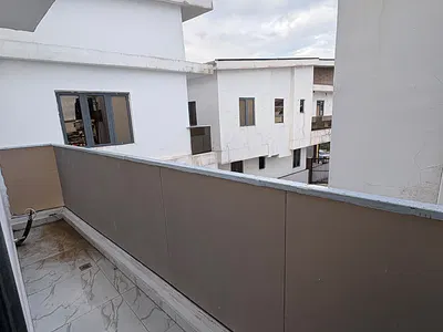 Very Nice N Spacious Miniflat Upstairs It's Comin with a Fitted Kitchn — Lekki, Lagos