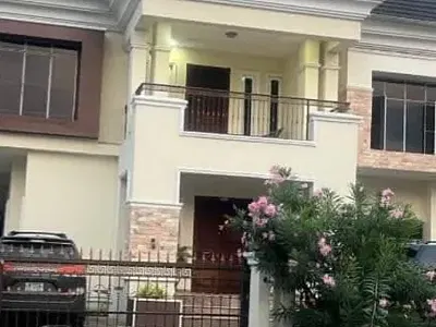 6 Bedroom Detached Duplex — Lekki, Lagos