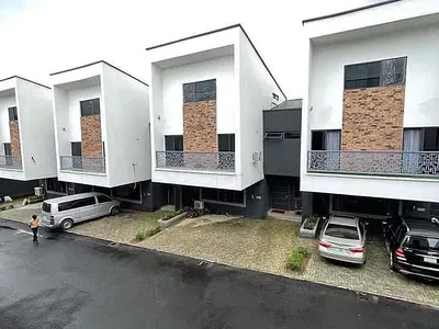 4 Bedroom Terraced Duplex — Diplomatic Zone, Katampe Extension, Katampe, Abuja