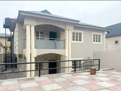 Newly Renovated Luxury 4 Bedroom Semi Detached Duplex — Magodo Phase 2, Magodo, Lagos