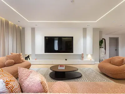 Luxury 3bedroom with a Private Cinema and Swimming Pool — Ikoyi, Lagos