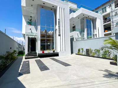 5 Bedroom Luxury Fully Detached Home — Lekki, Lekki Phase 1, Lekki, Lagos