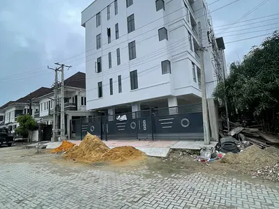 Beautifully Crafted 2 Bedroom Apartment with Communal Gym & Pool — Osapa London, Lekki, Lagos