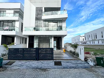 5 Bedroom Detached Duplex with Pool and Gym — Lekki, Lagos