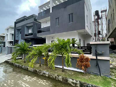 5 Bedroom Fully Detached Duplex — Lekki, Lagos