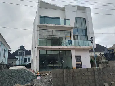 Luxury 5 Bedroom Detached Smart Duplex with a Swimming Pool — Port Harcourt, Rivers