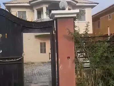 Spacious 4 Bed + 2 Rooms BQ, Fully Detached Duplex — Lekki, Lagos